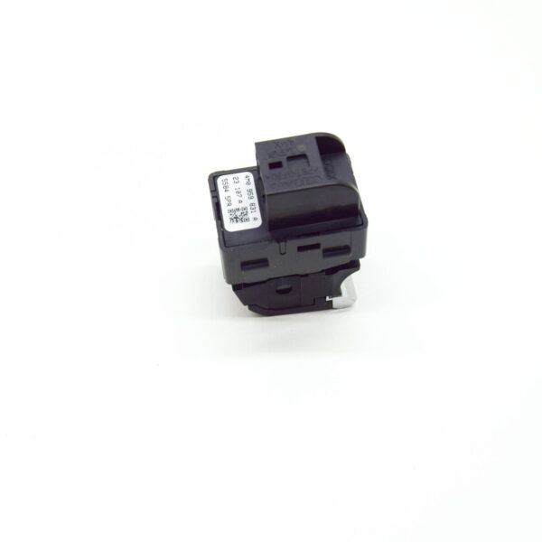 NEW AUDI A4 8W2,B9 TAILGATE LID OPEN SWITCH 4M0959831A5PR ORIGINAL - Image 7