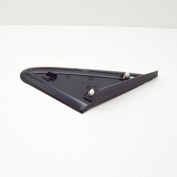NEW MERCEDES-BENZ B W246 RIGHT WINDOW TRIANGLE TRIM A2466901687 ORIGINAL - Image 7