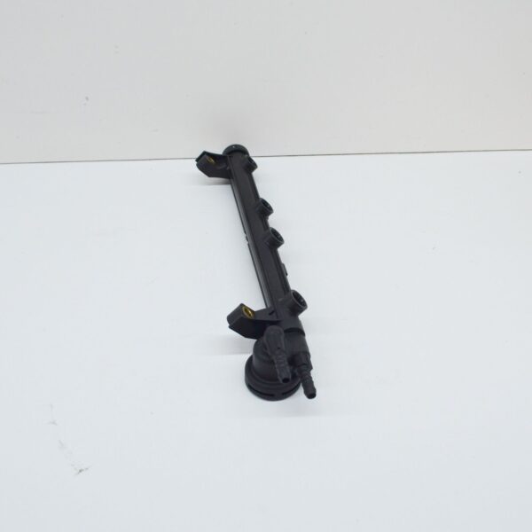 NEW VOLKSWAGEN BEETLE 9C FUEL RAIL 06A133317R - Image 7