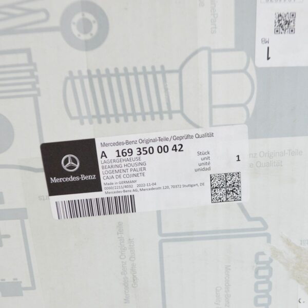 NEW MERCEDES-BENZ A W169 REAR BEARING HOUSING A1693500042 ORIGINAL - Image 7