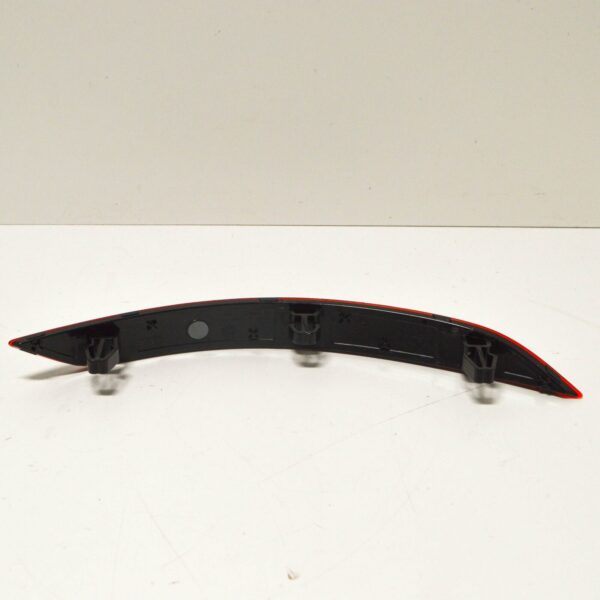 NEW AUDI A3 8V REAR BUMPER LEFT REFLECTOR 8V5945105C ORIGINAL - Image 7