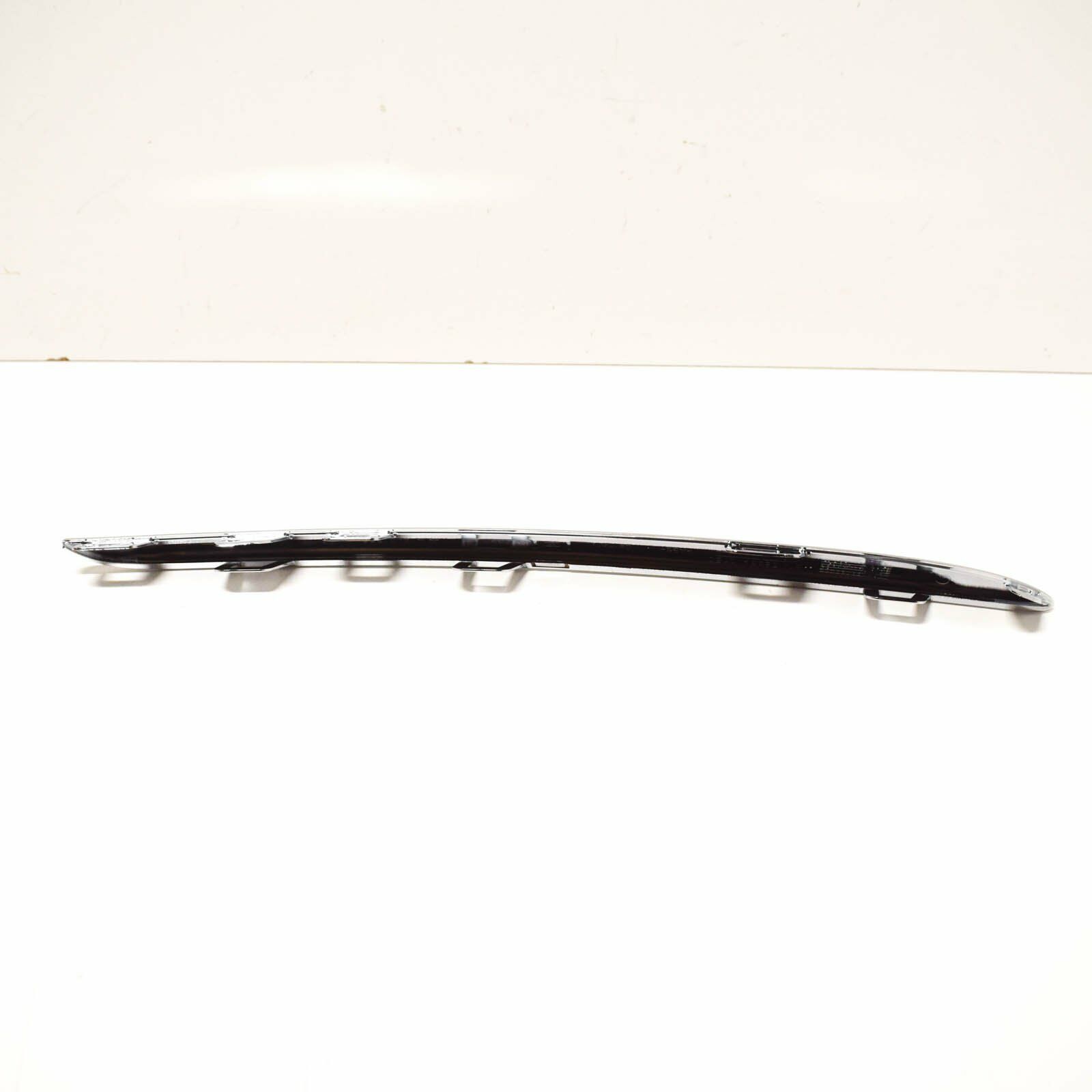 NEW MERCEDES-BENZ C-CLASS W205 FRONT LEFT GRILLE TRIM A2058880173 7 NEW MERCEDES-BENZ C-CLASS W205 FRONT LEFT GRILLE TRIM A2058880173 - Image 7