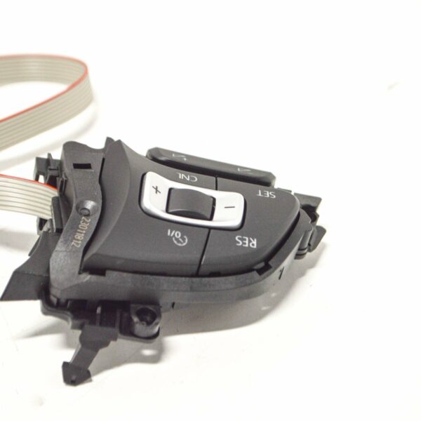 NEW VW GOLF MK7 STEERING WHEEL MULTIFUNCTION BUTTON SET 5G0959442PICX ORIGINAL - Image 7