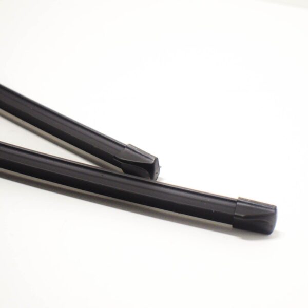 NEW VOLKSWAGEN GOLF MK7 FRONT WINDSCREEN WIPER BLADES SET 5G1998002 LHD ORIGINAL - Image 7