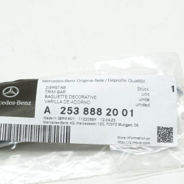 NEW MERCEDES-BENZ GLC X253 RADIATOR GRILLE RIGHT TRIM BAR A2538882001 ORIGINAL - Image 7