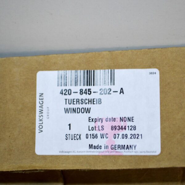NEW AUDI R8 42 FRONT RIGHT SIDE DOOR GLASS 420845202A ORIGINAL - Image 7