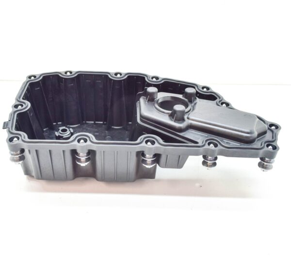 NEW MERCEDES-BENZ A W177 CRANKCASE OIL PAN A6560101302 ORIGINAL - Image 7