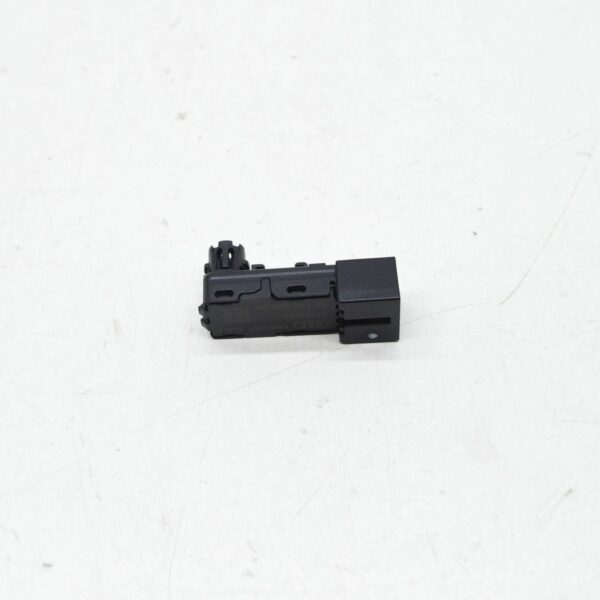 NEW AUDI Q7 4M REAR RIGHT DOOR CARD PANEL LED MODULE 4M0947355D ORIGINAL - Image 7