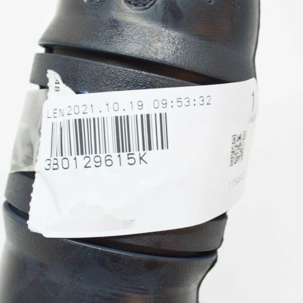 NEW AUDI A4 B7 AIR INTAKE HOSE 3B0129615K - Image 9