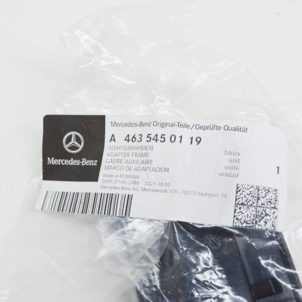 NEW MERCEDES-BENZ G W463 REAR LICENSE PLATE LIGHT ADAPTER A4635450119 ORIGINAL - Image 7