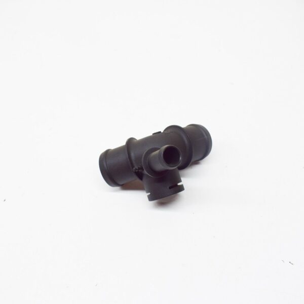 NEW VOLKSWAGEN BEETLE 9C COOLANT T-FLANGE DISTRIBUTOR 1C0121087B ORIGINAL - Image 7
