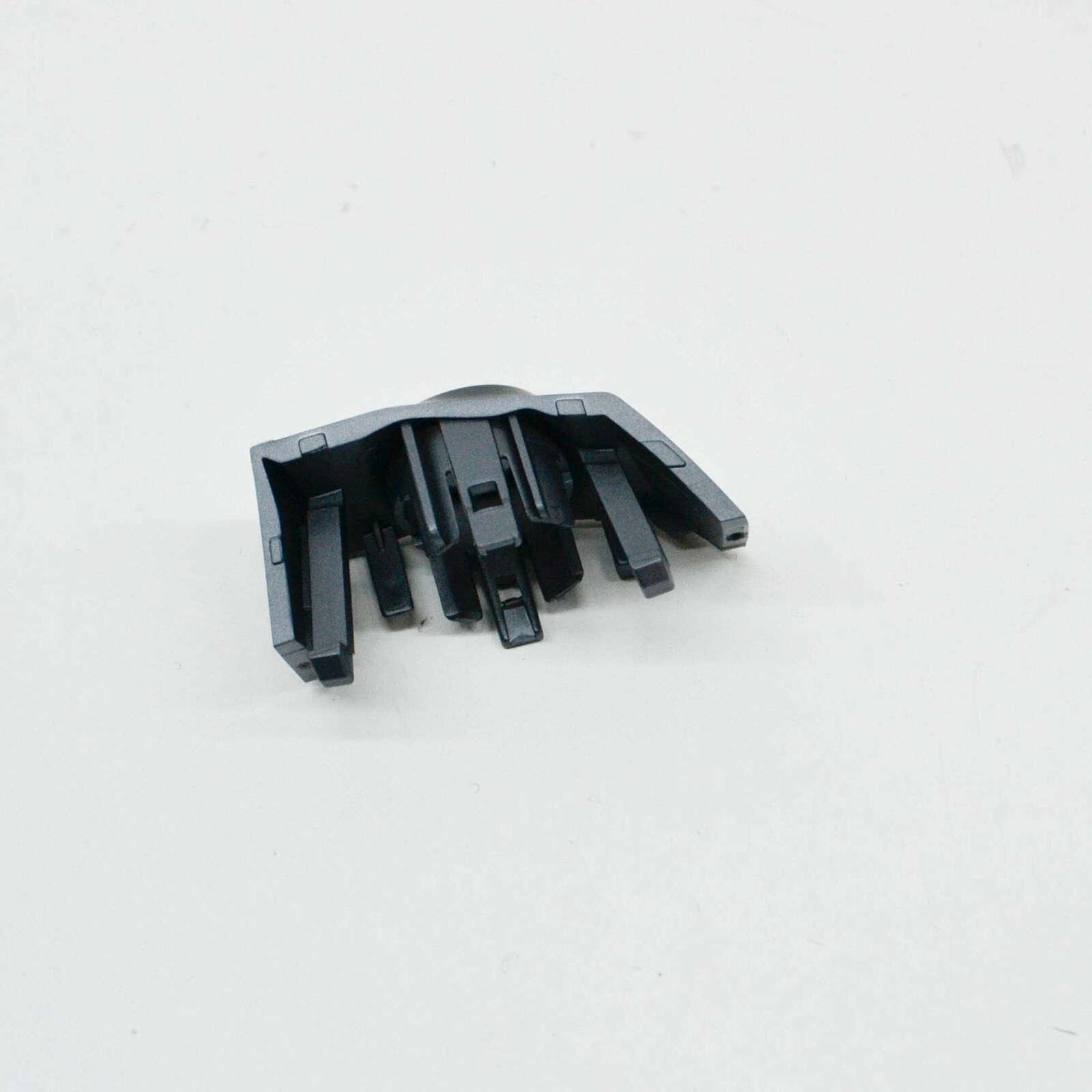 NEW AUDI A5 8W6 FRONT LEFT ULTRASOUND SENSOR BRACKET 8W6919267DRP5 ORIGINAL 7 NEW AUDI A5 8W6 FRONT LEFT ULTRASOUND SENSOR BRACKET 8W6919267DRP5 ORIGINAL - Image 7