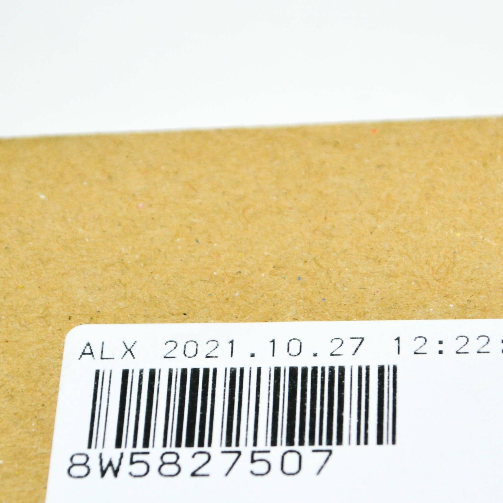 NEW AUDI A4 B9 REAR TAILGATE BOOTLID DECK STRIKER PLATE 8W5827507 ORIGINAL 7 NEW AUDI A4 B9 REAR TAILGATE BOOTLID DECK STRIKER PLATE 8W5827507 ORIGINAL - Image 7