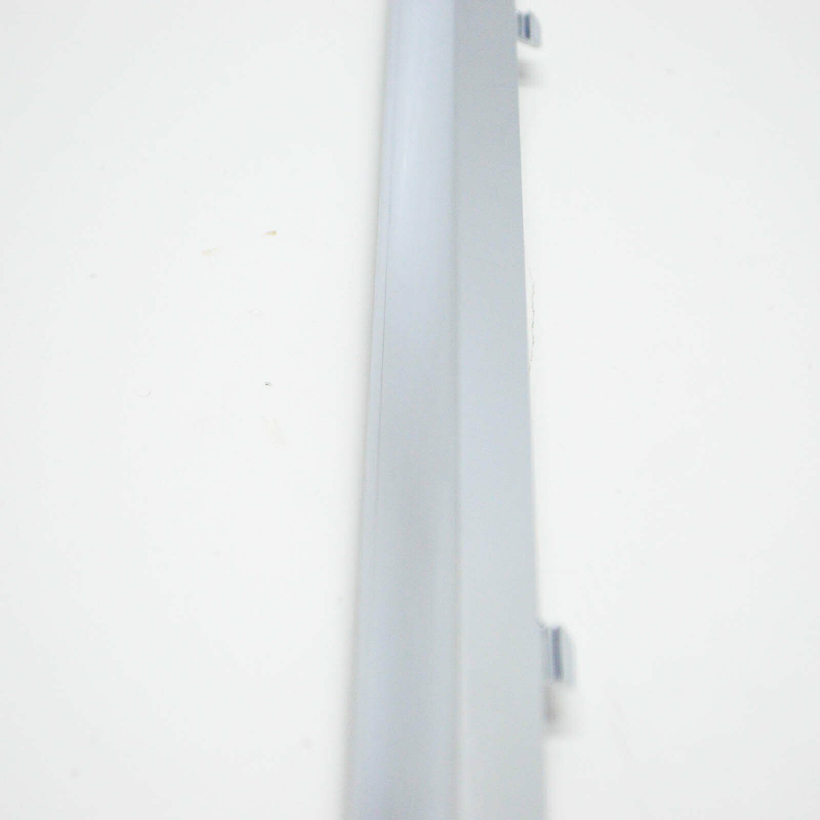 NEW MERCEDES-BENZ C-CLASS W205 REAR LEFT DOOR MOLDING A2056906302 7 NEW MERCEDES-BENZ C-CLASS W205 REAR LEFT DOOR MOLDING A2056906302 - Image 7