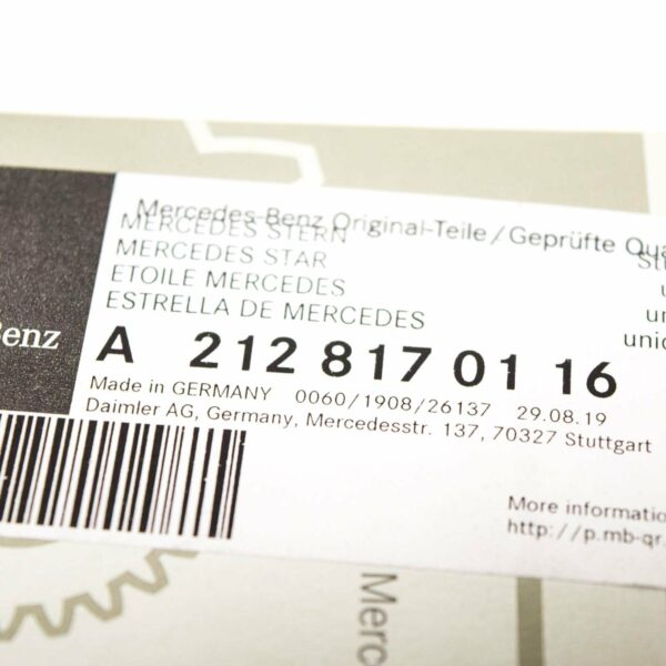 NEW MERCEDES-BENZ E-CLASS W212 BOOTLID BADGE A2128170116 ORIGINAL - Image 7