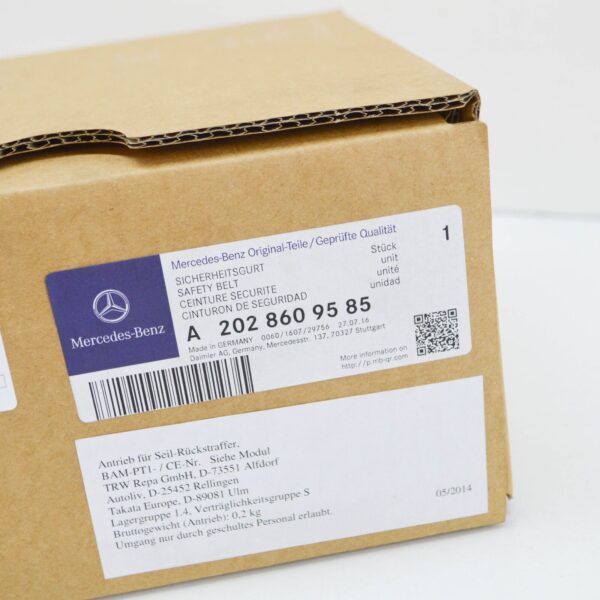 NEW MERCEDES-BENZ C W202 FRONT LEFT SEATBELT A2028609585 ORIGINAL - Image 7