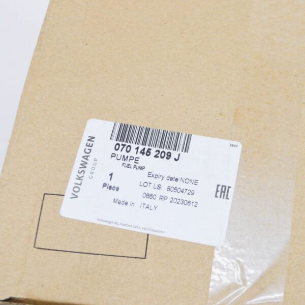 NEW VOLKSWAGEN TRANSPORTER T5 VACUUM PUMP 070145209J ORIGINAL - Image 7