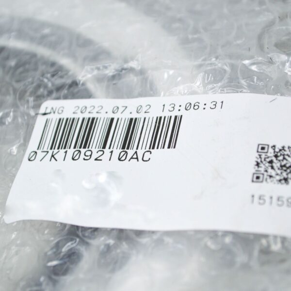 NEW AUDI A3 SPORTBACK 8YA ENGINE TIMING CASE COVER 07K109210AC ORIGINAL - Image 7