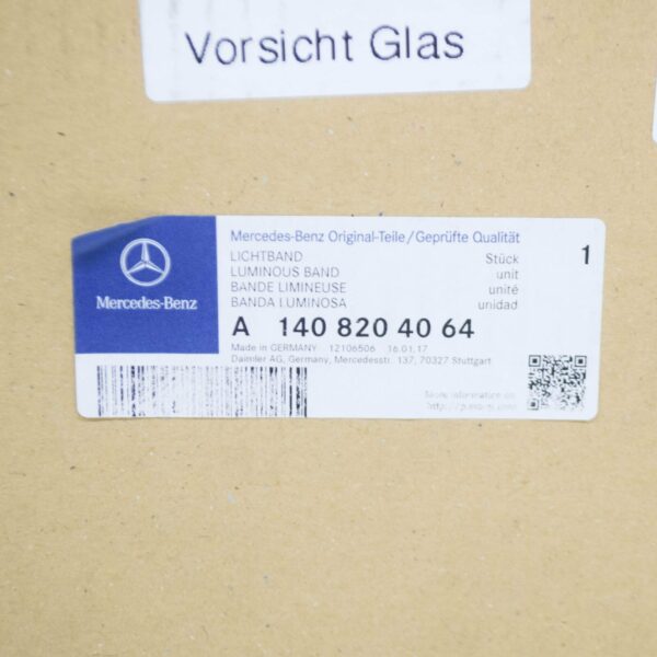NEW MERCEDES-BENZ S W140 REAR RIGHT LUMINOUS BAND A1408204064 - Image 7