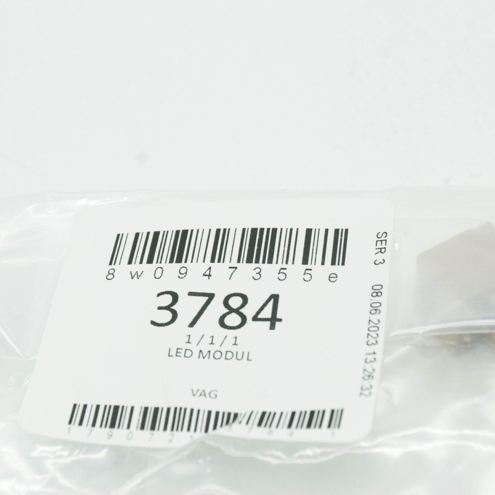 NEW AUDI A4 B9 AVANT REAR LEFT DOOR LED LIGHT MODULE 8W0947355E ORIGINAL 7 NEW AUDI A4 B9 AVANT REAR LEFT DOOR LED LIGHT MODULE 8W0947355E ORIGINAL - Image 7