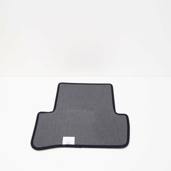 NEW MB C W204 FRONT FLOOR MATS RHD A2046805048649G32 - Image 7