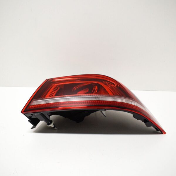 NEW VOLKSWAGEN EOS REAR RIGHT OUTER LED TAIL LIGHT LAMP 1Q0945096AA ORIGINAL - Image 7