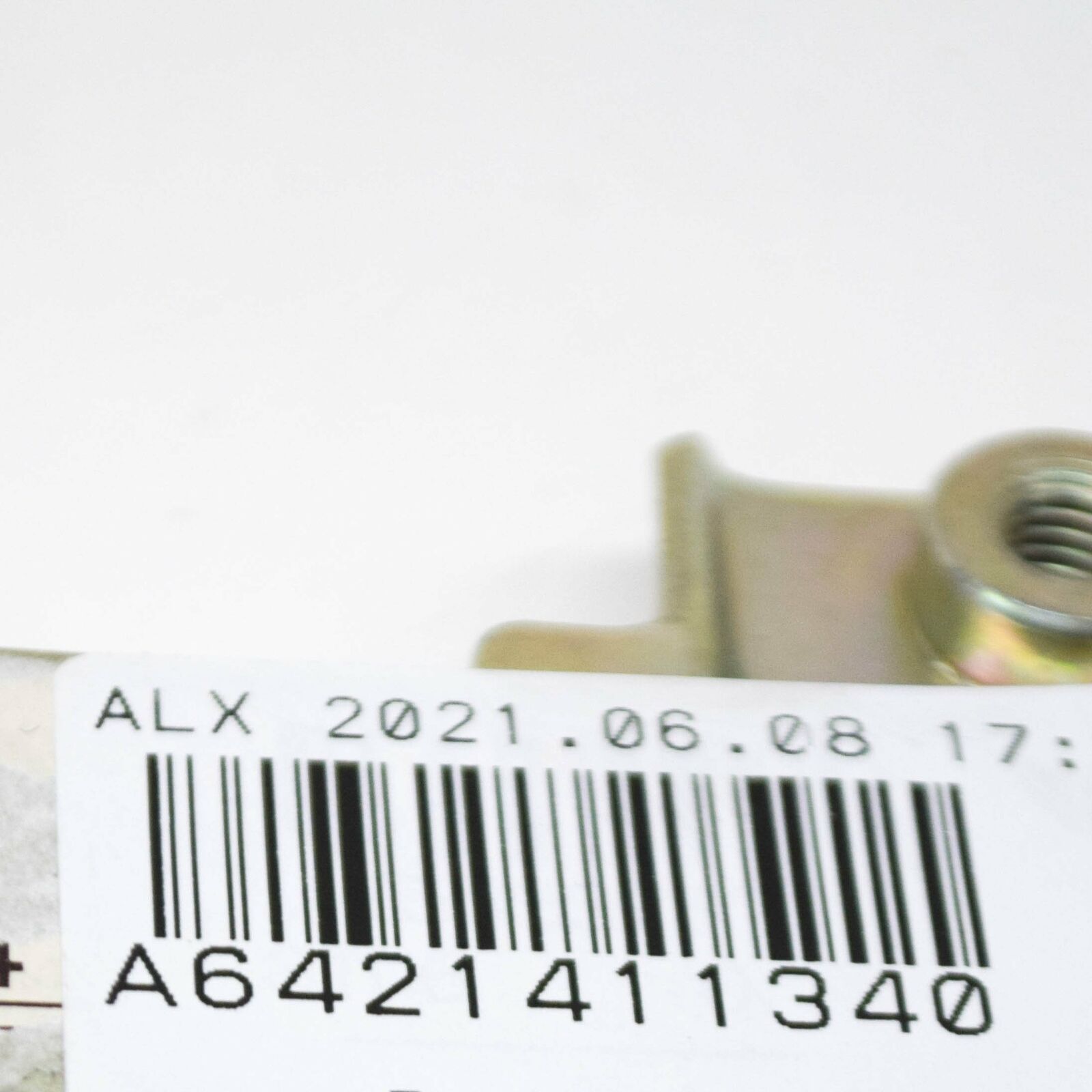 NEW MERCEDES-BENZ E W212 CROSS PIPE TO CYLINDER HEAD HOLDER A6421411340 ORIGINAL 7 NEW MERCEDES-BENZ E W212 CROSS PIPE TO CYLINDER HEAD HOLDER A6421411340 ORIGINAL - Image 7