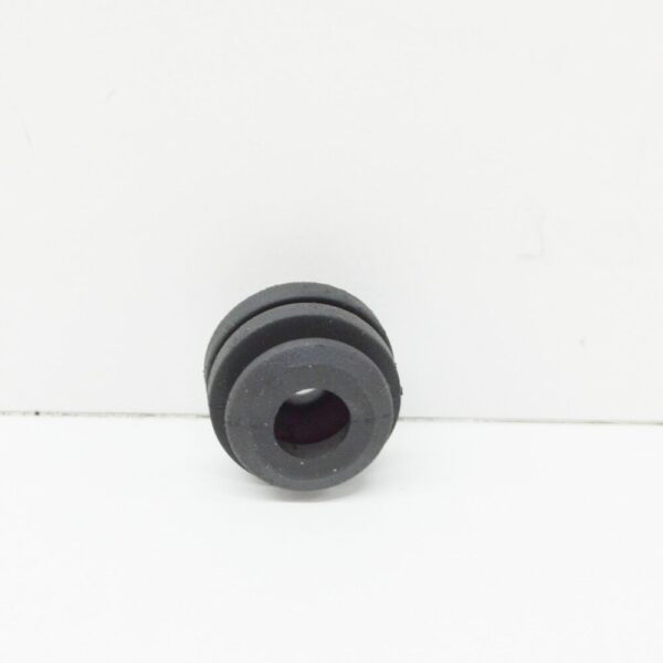 AUDI A3 8P Engine Cover Grommet 038103638K NEW ORIGINAL - Image 4