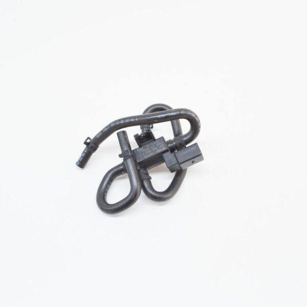 Audi A1 8X solenoid valve with vacuum hose 03C145692P NEW ORIGINAL