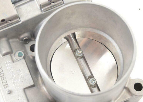 Audi A1 8x throttle housing 03F133062B NEW REAL - Image 5