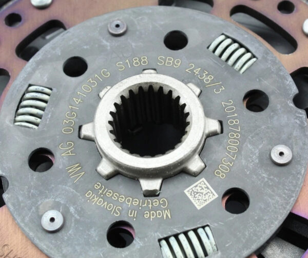 VW Golf V 1K1 clutch set 03G141015L NEW ORIGINAL - Image 4