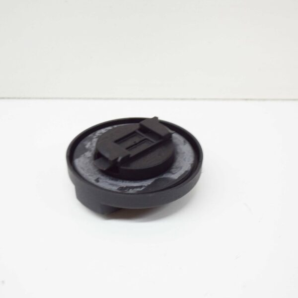 NEW VOLKSWAGEN ARTEON OIL FILLER END CAP 04E103485B ORIGINAL - Image 4