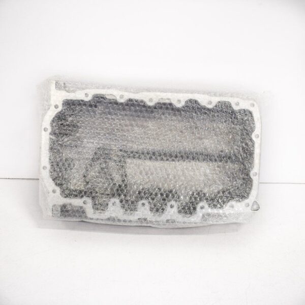 Audi A3 8V 1.6 TDI engine oil pan 04L103603 2016 new original - Image 5