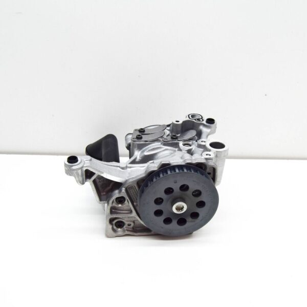 New Audi Q2 GA Oil Pump with Integrated Vacuum Pump 04L145208H ORIGINAL - Image 3