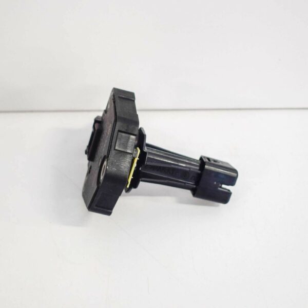 Audi Q3 8U oil level sensor 04L907660C 2017 new original - Image 4
