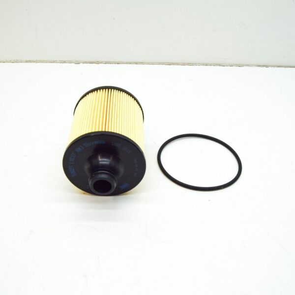 NEW AUDI Q7 4M OIL FILTER 057198405D ORIGINAL - Image 4