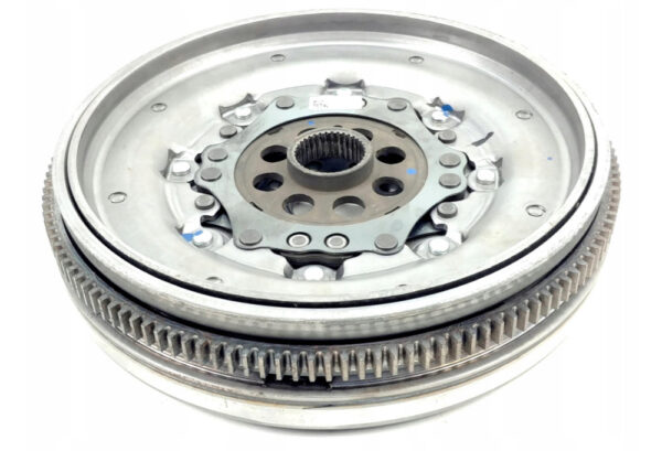 NEW VOLKSWAGEN ARTEON 3H7 DUAL MEASURE FLYWHEEL 05L105266K ORIGINAL - Image 3