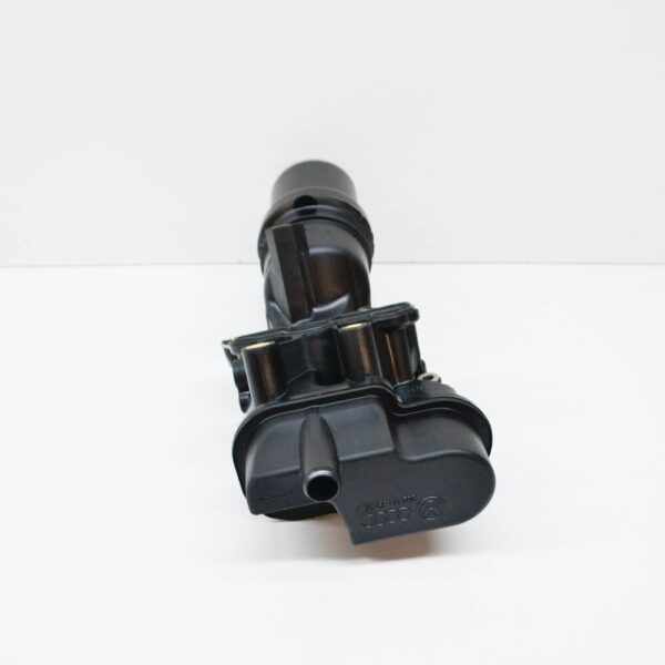 NEW AUDI A3 8P OIL FILTER COVER HOUSING 06D115397K ORIGINAL - Image 3