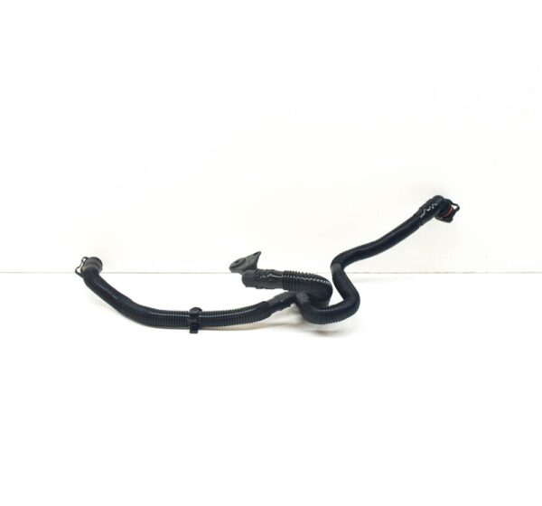 Audi A4 B8 cylinder head vent hose 06E103217AA new - Image 3