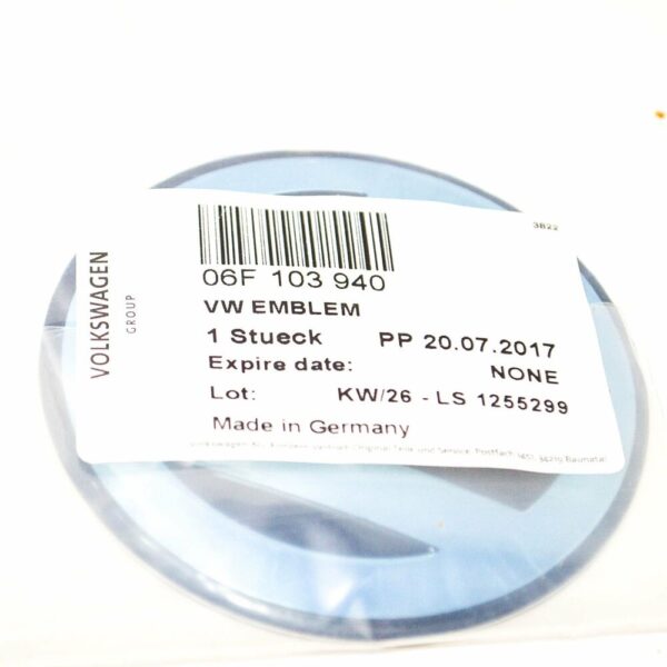 NEW VOLKSWAGEN GOLF MK5 ENGINE COVER EMBLEM 06F103940 OEM - Image 4