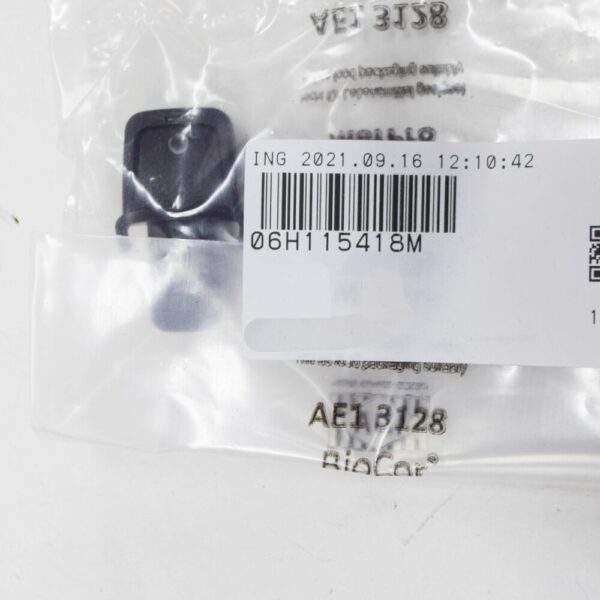 Audi A4 B8 Engine Oil Tube Plug Bungs 06H115418M NEW ORIGINAL