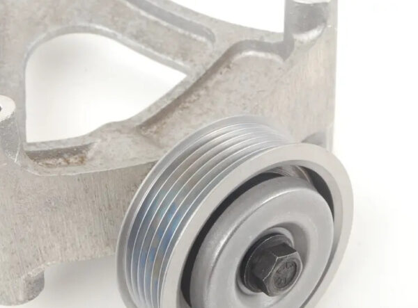 NEW AUDI A3 8P ACCESSORY BELT IDLER PULLEY HOLDER 06J145172 ORIGINAL - Image 3