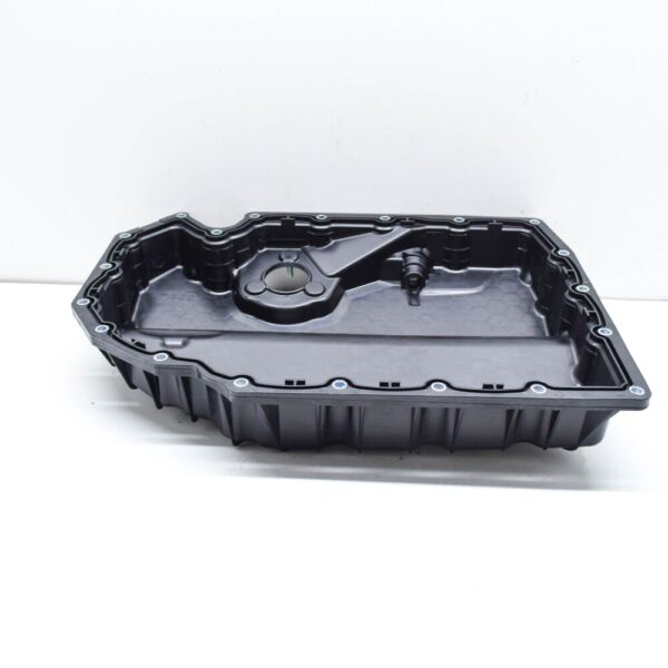 NEW VOLKSWAGEN JETTA MK7 A7 CRANKCASE LOWER OIL PAN PART 06K103600AA - Image 4