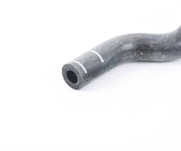 NEW ŠKODA KAROQ NU ENGINE COOLANT HOSE 06K121051M ORIGINAL - Image 3