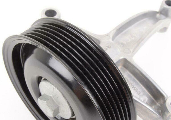 NEW AUDI A3 8V DRIVE BELT IDLER PULLEY HOLDER 06K145172 - Image 3