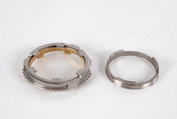AUDI A4 B8 Gearbox 5th/6th Gear Synchronizer Ring 0A2311283A NEW ORIGINAL - Image 3