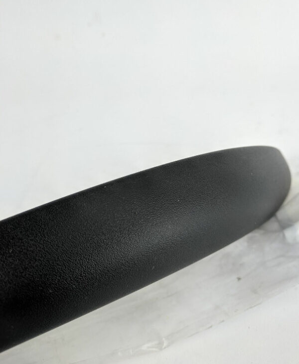 NEW FORD FOCUS MK1 ESTATE REAR RIGHT BUMPER MOLDING 1147516 ORIGINAL - Image 3