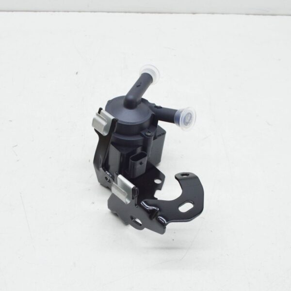 NEW GENUINE OEM 11538843817