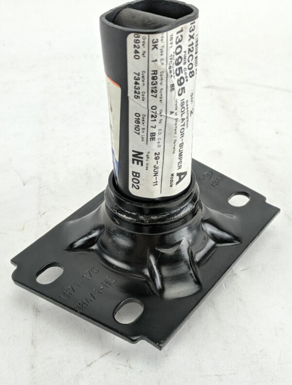 NEW FORD MONDEO MK2 ESTATE REAR RIGHT BUMPER BAR ISOLATOR ASSY 1309595 ORIGINAL - Image 3