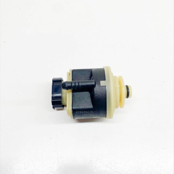 BMW 5 E60 Fuel Filter Heater 2.0 Diesel 13328572519 NEW ORIGINAL - Image 4